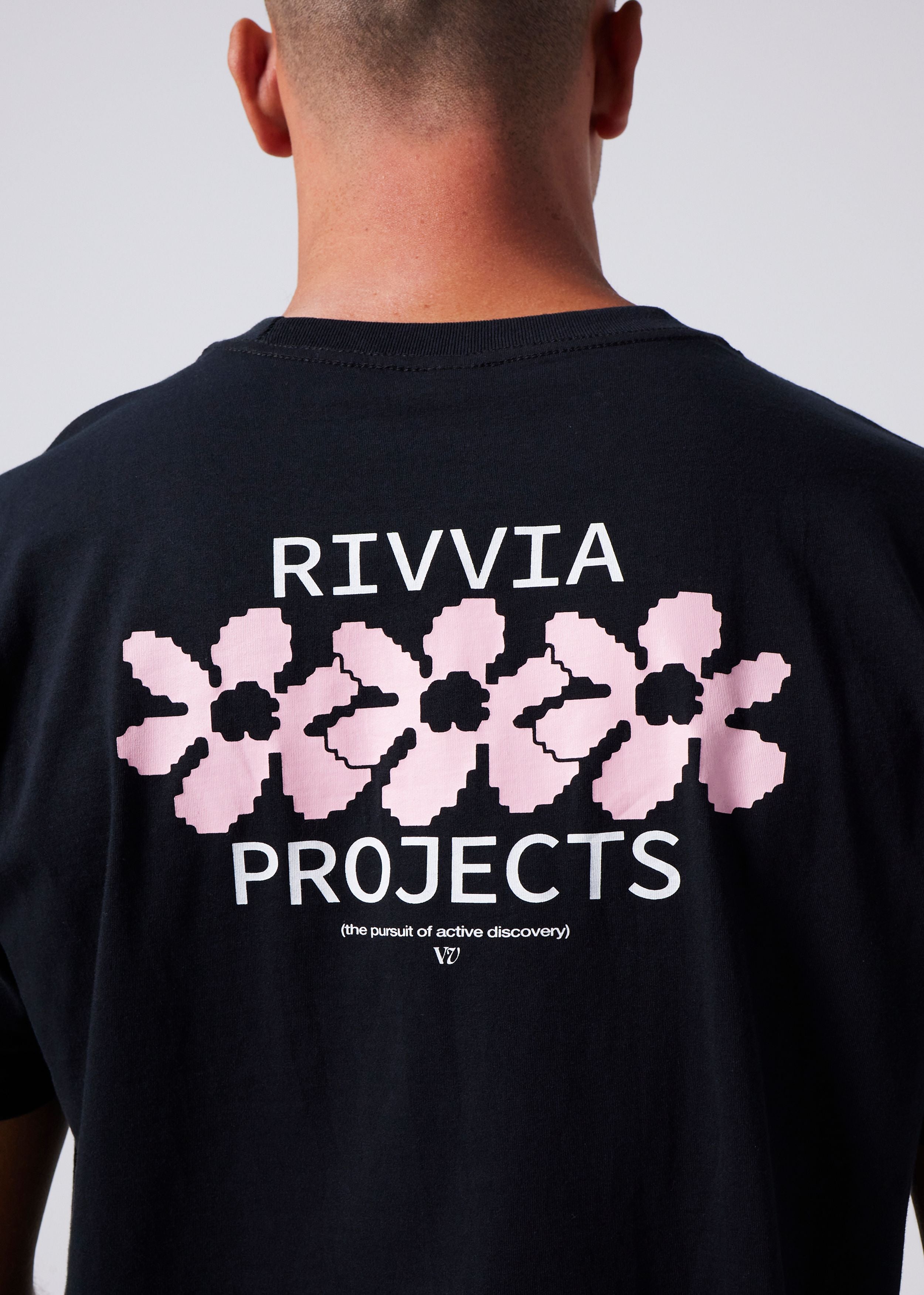 RIVVIA Digi flower t-shirt - Black