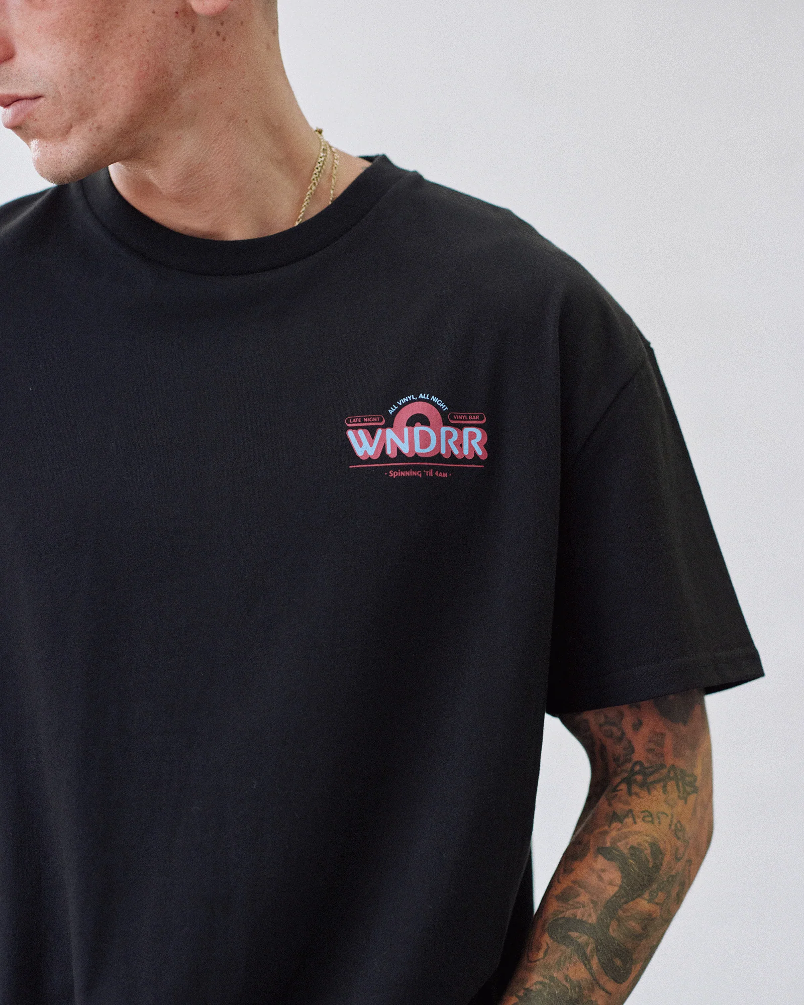 WNDRR Vinyl bar box fit tee - Black