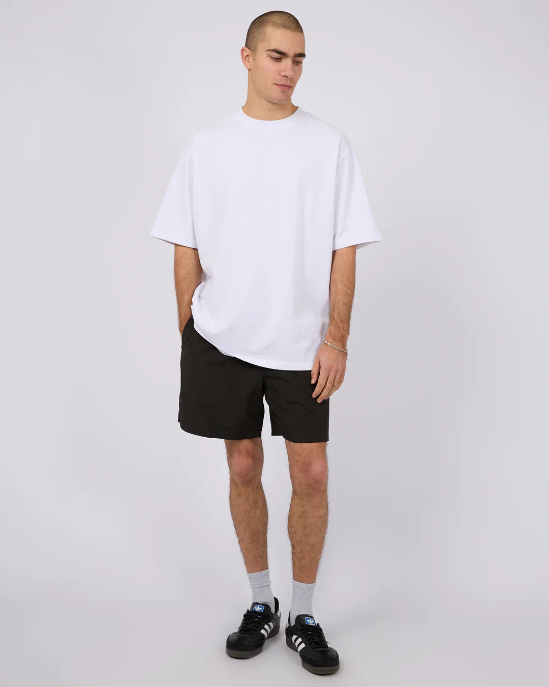 SILENT THEORY Vacay nylon short - Black