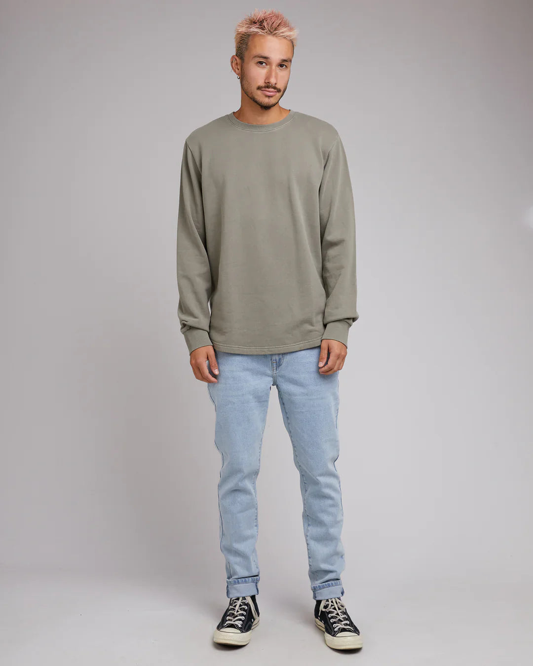 Silent Theory Curved Hem Crew Khaki