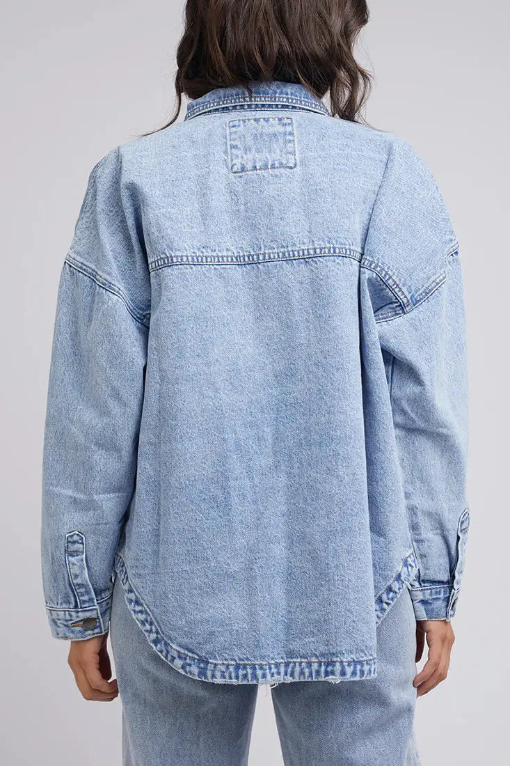 ALL ABOUT EVE - dale denim shacket - light blue