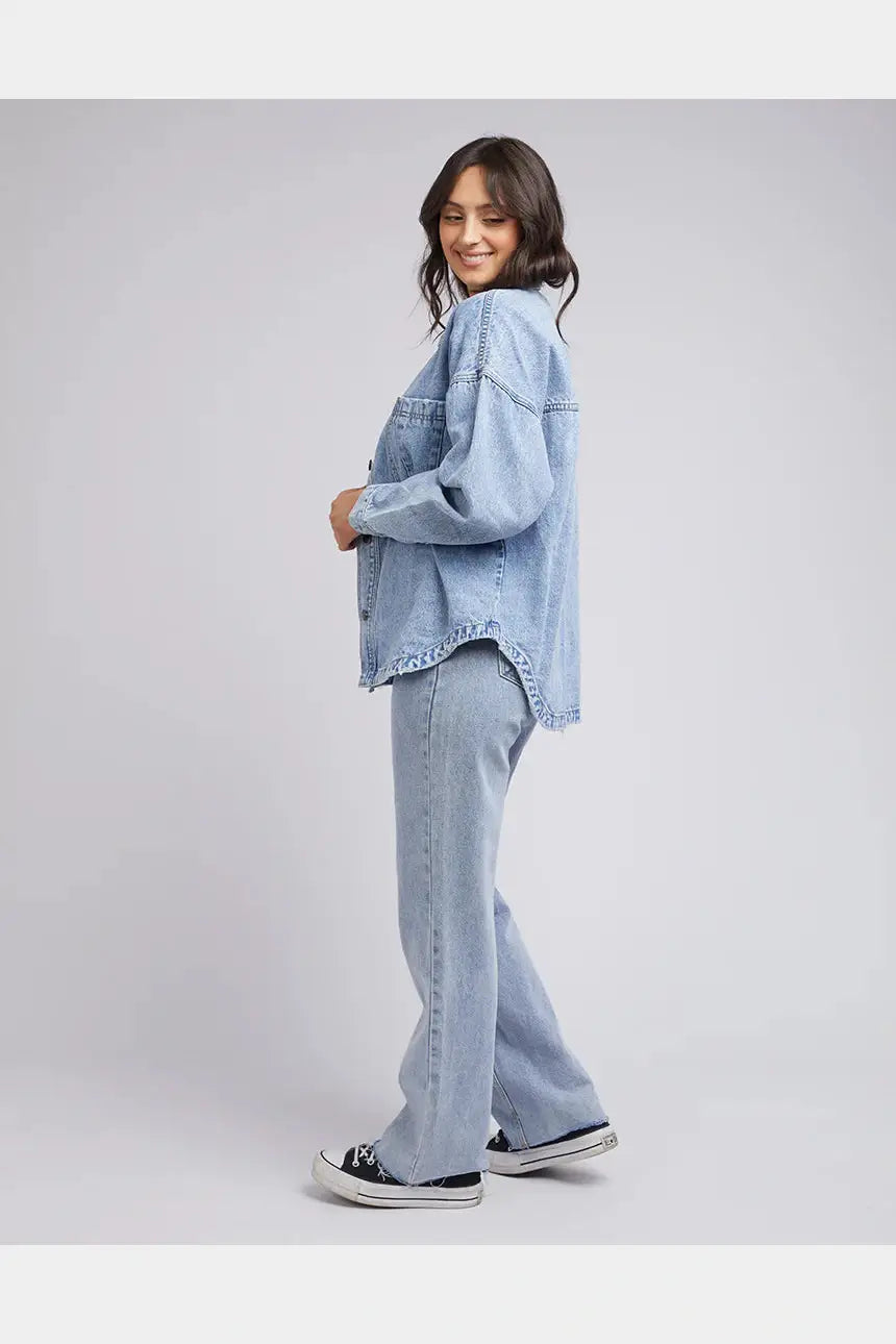 ALL ABOUT EVE - dale denim shacket - light blue