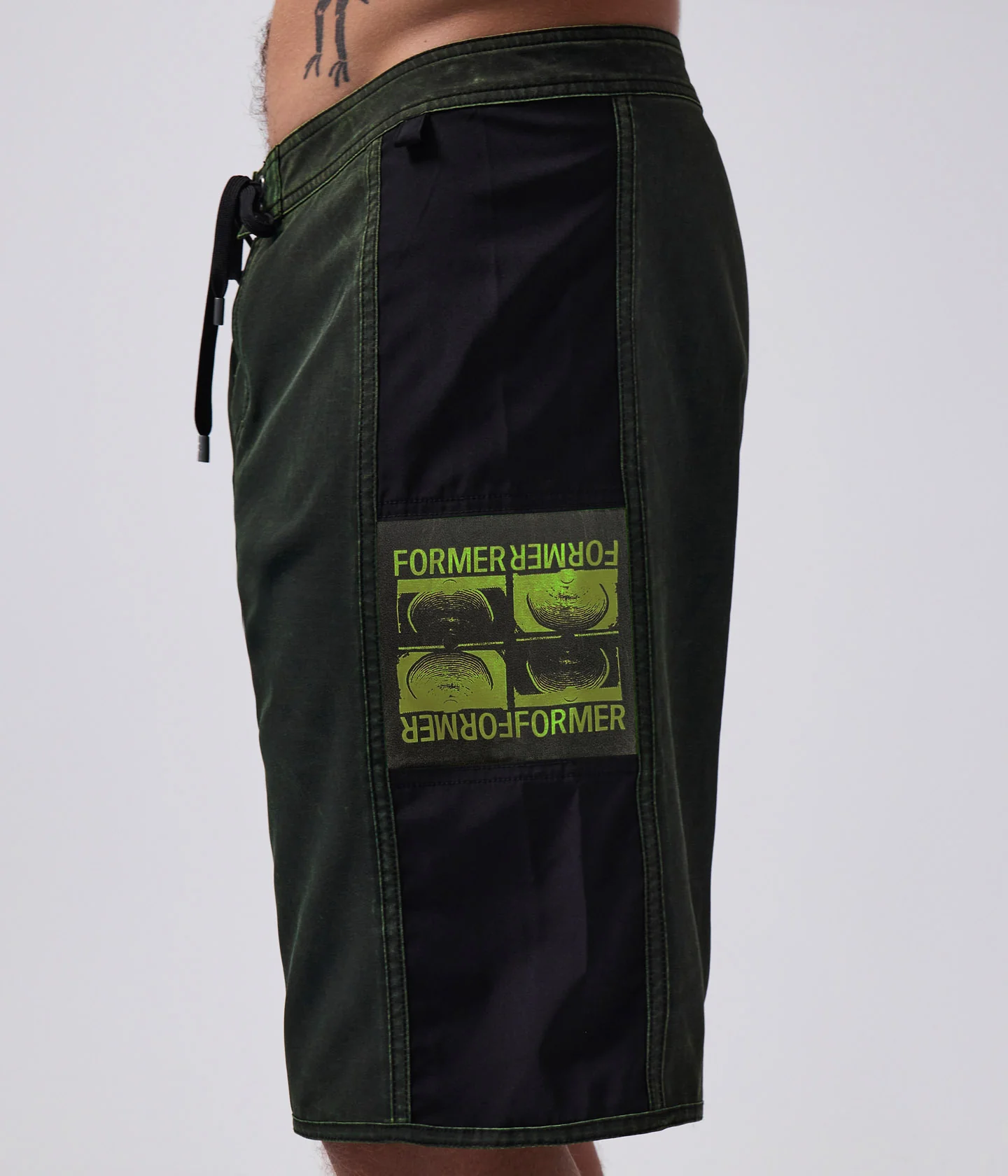 FORMER Manners 20' trunk - Black/lime