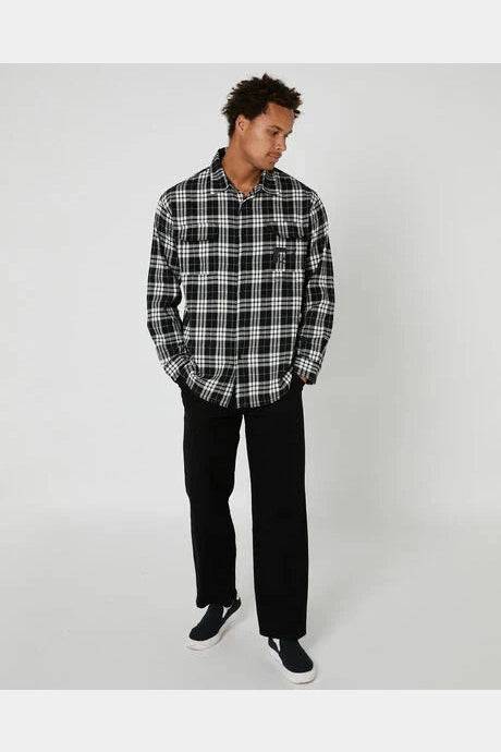 Former flannel ruptured ls shirt - black