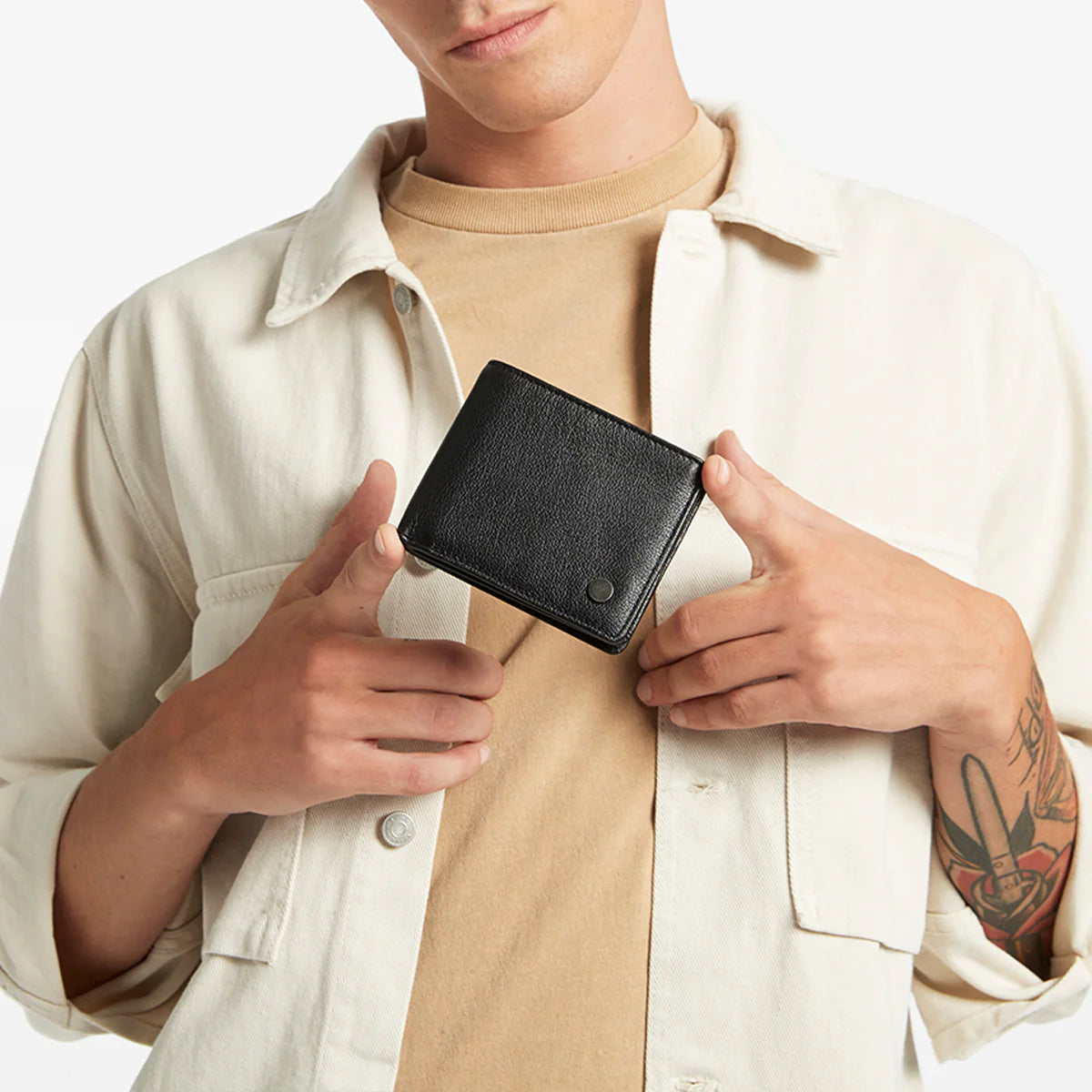 Status anxiety leonard wallet - black